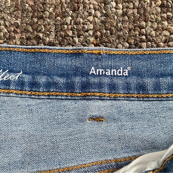 Gloria Vanderbilt Shorts Women’s Plus Size 24W Amanda Blue Jean Medium Wash - Picture 7 of 14